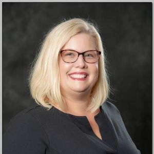 Meet your Posher, Carrie